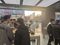 -DJI大疆(深圳华强北曼哈授权体验店)