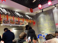 -爆炸头阿姨小四川正宗川味小吃(无任何分店)