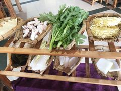 腊猪蹄-阿婆情腊排骨火锅(饮玉巷店)