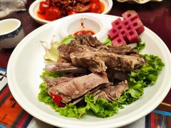 手抓羊肉-吉祥圣雪藏餐