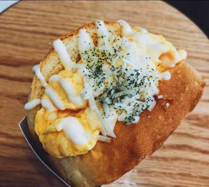 egg bomb(淮海中路店)-"[薄荷]环境:去的那天一直在下雨,所以.