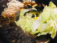 -忆乡情铁锅炖鱼饭店(延庆店)