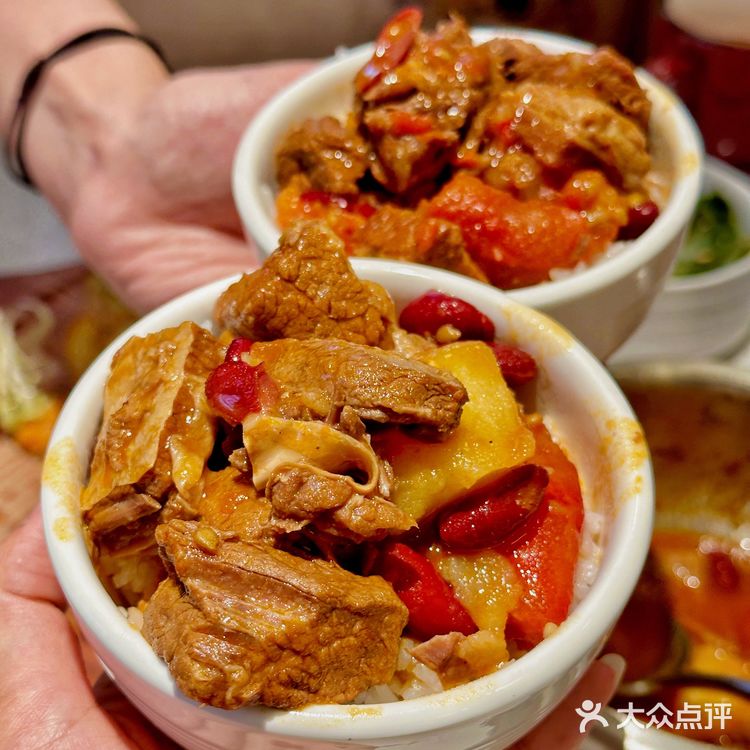 太香了！这汽锅牛肉让我直接干了2碗饭！