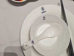 -红鼎豆捞·非遗鲍皇汤火锅(宝丰路店)