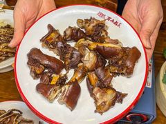 -老鼎万春卤菜(五代传承创始老店)