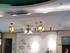 -江城小馆陕南妈妈菜·全球旅行餐厅(钟楼店)