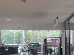 -上海永达奥诚奥迪4S店(申江路店)