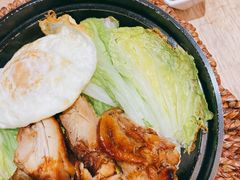 照烧鸡腿煲仔饭-堂屋糖水店(愚园店)