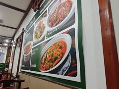 -湖南人家湘菜馆(镇江路店)