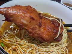 -百年老字号·观振兴蟹黄面·三虾面·苏式面(观前街富仁坊巷店)