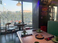 靠窗位-问渔烤鱼(回龙观总店)