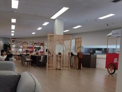 -深圳锦龙奥迪4S店(前海店)