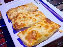蒙古传统现烤包子-三个蒙古大叔羊肉串(大宁店)