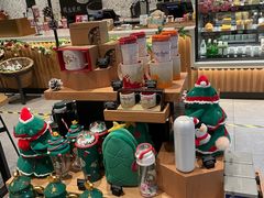 零售区-星巴克(广州江南新地店)