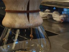 -星巴克臻选(上海虹桥新天地三店)