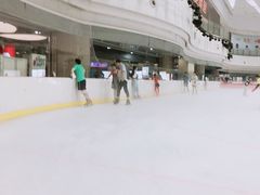 -冠军冰场CHAMPION RINK(环球银泰城店)