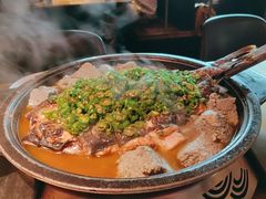 -吞鱼兽麻辣烤鱼(万达店)