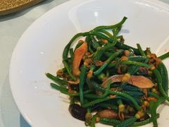 黄瓜苗拌鸡枞菌-乾隆美食·本帮菜(黄河路店)