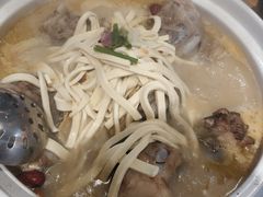 -骨捞专家·金华砂锅(西田城购物中心店)