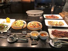 -圣丰索菲特·2 On 988 Café 自助餐厅