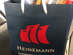 -维也纳国际机场