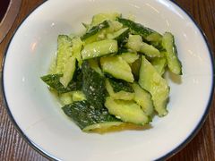 -虾弄弄海派小龙虾·牛羊蝎子火锅