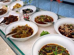 -绿岛港轩海鲜烤肉涮锅自助餐厅