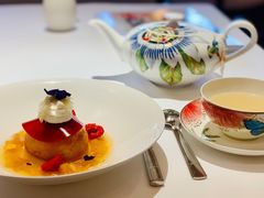 传统萨卡帕朗姆酒浸巴巴蛋糕-Le Comptoir de Pierre Gagnaire