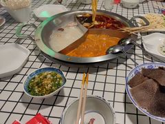 -山悦里 山野·鲜火锅(罗斯福广场店)