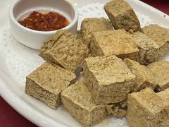 -侬佳蒸菜馆(听潮店)