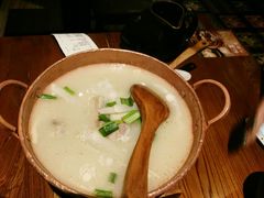 开胃酸萝卜蹄花-云海肴·汽锅鸡·云南菜(天津国金汇店)