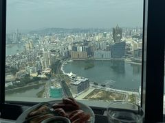 -澳门旅游塔360°旋转餐厅