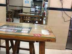 大堂-东北熏肉大饼(大学南路店)