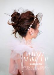 -艾米丽婚纱礼服