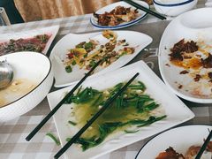 -领鲜土菜馆