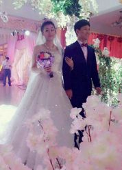 点击看大图 -觅白婚纱礼服馆