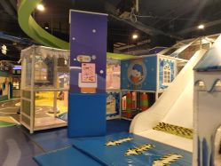 -多奇妙乐园·淘气堡·电玩·抓娃娃(海口吾悦店)