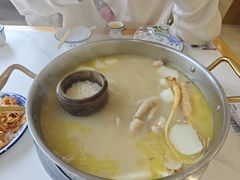 -朴小妹人参鸡汤火锅(长白山万达店)