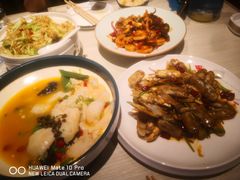 -小船渔村•大连菜•大连焖鱼(黄河路店)
