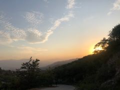 -鬼笑石后山停车场