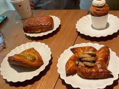 -VERIE BAKEHOUSE