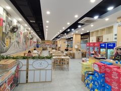 大堂-江城燕子大排档(江汉路步行街店)