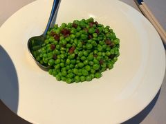 火腿丁手剥甜豆-屋里厢上海菜馆