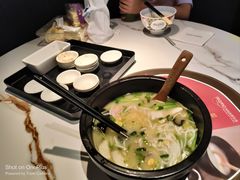 -妈妈故事米线(市府恒隆店)