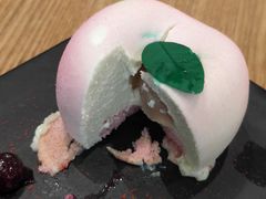一颗白桃慕斯蛋糕-必胜客(百联又一城店)