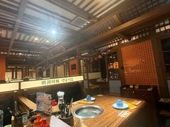 -明洞阿姨·韩式酱蟹烤肉·创意料理(三元桥店)