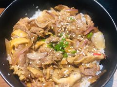 日式牛肉饭-二午一食创意日式料理(温泉步行一街店)