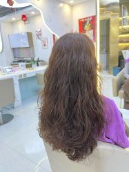 -虫二·专注健康烫染沙龙