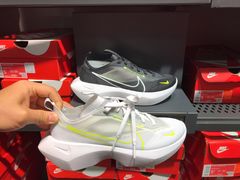-NIKE上海青浦换季优惠店