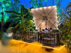 -茅草房·河畔园林火锅